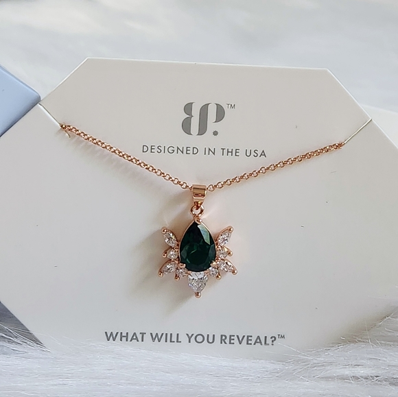 Bomb Party Jewelry - NWT Bomb Party 'The Spider Necklace' Emerald Rose Gold Plated 18" Necklace